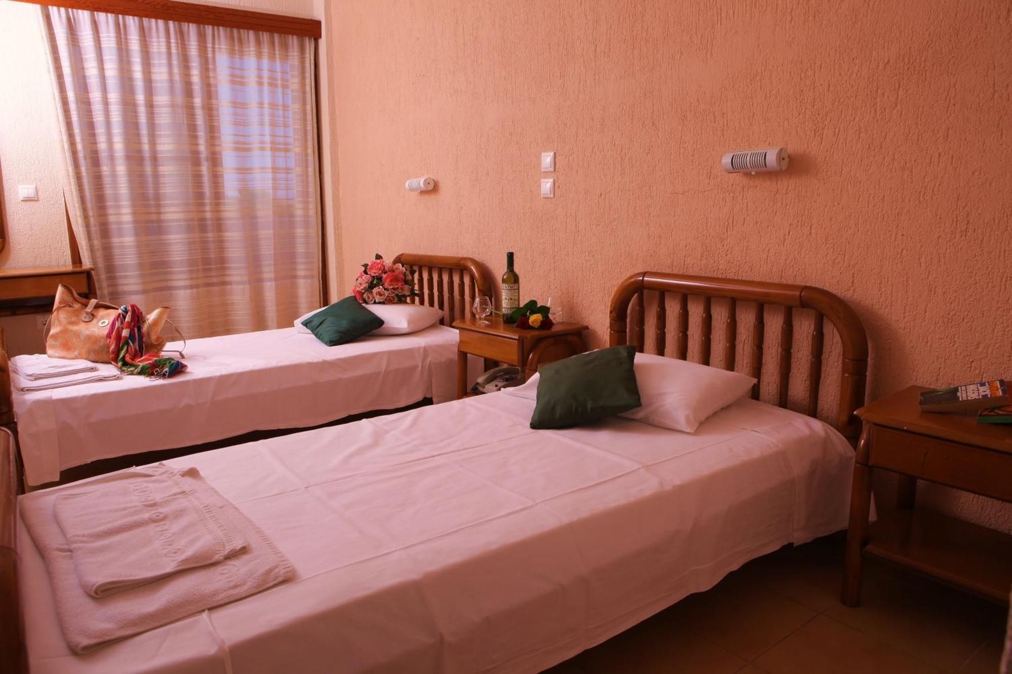 Galaxy Hotel Argostoli  Exterior photo